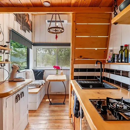 La Tiny House De Peggy Sisteron