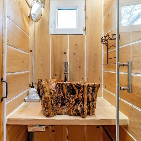 La Tiny House De Peggy Feriehus Sisteron